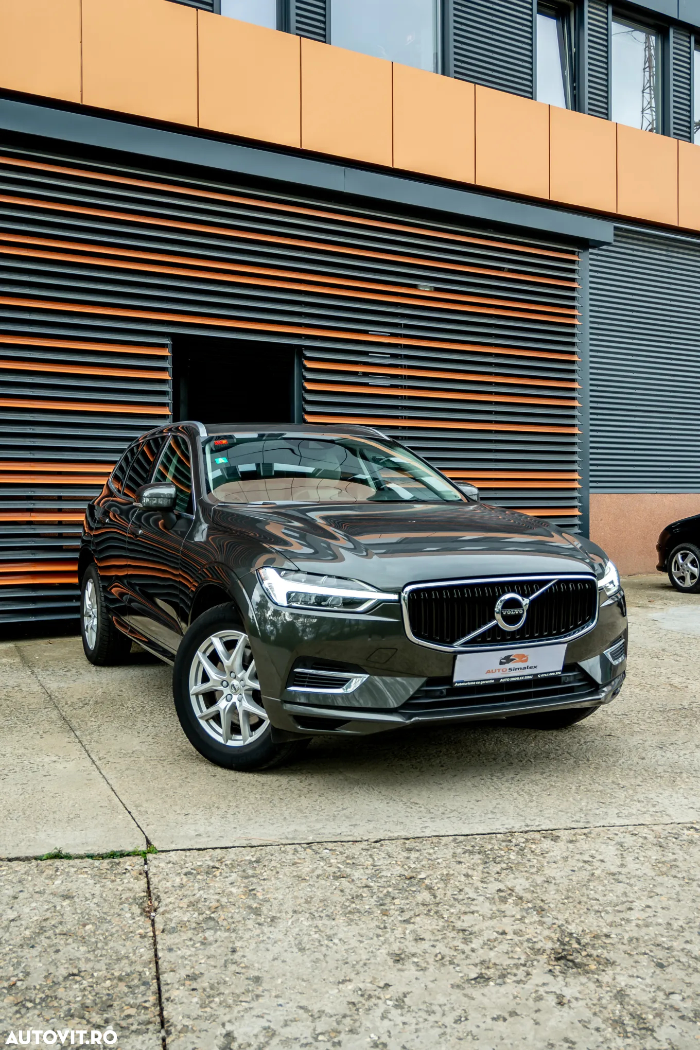 Volvo XC 60 T8 Twin Engine AWD Geartronic Inscription - 36