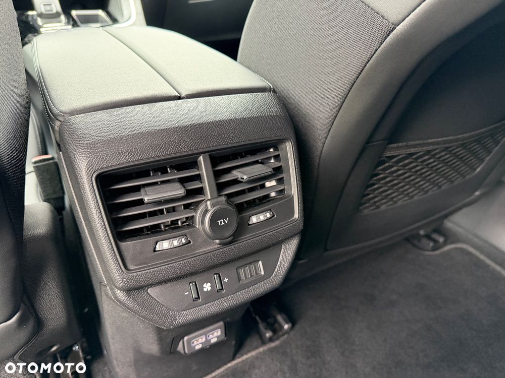 Peugeot 5008 BlueHDi 130 EAT8 Allure Pack - 28