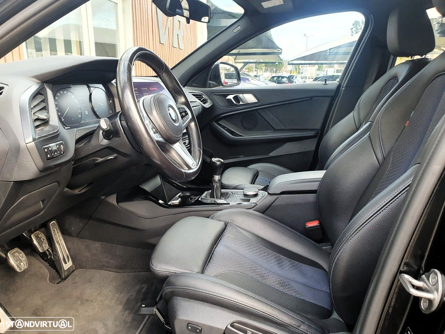 BMW 116 d Pack Desportivo M - 31
