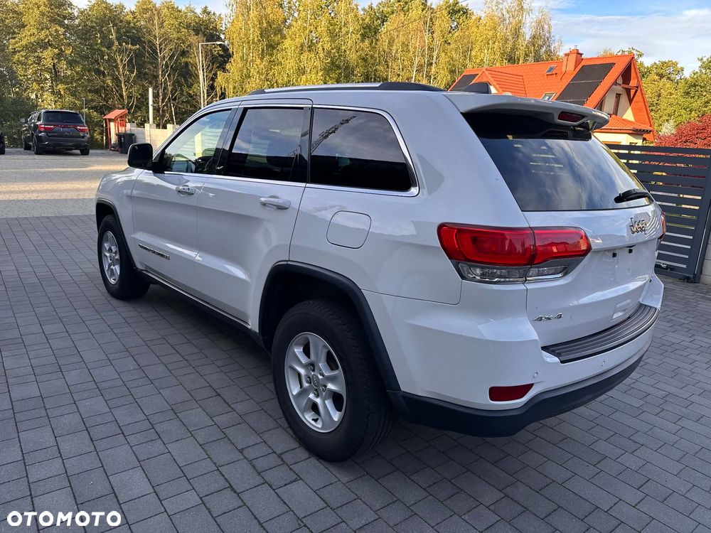 Jeep Grand Cherokee - 12