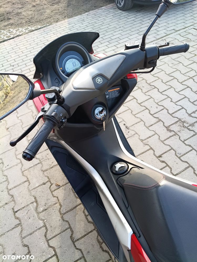 Yamaha NMAX - 13