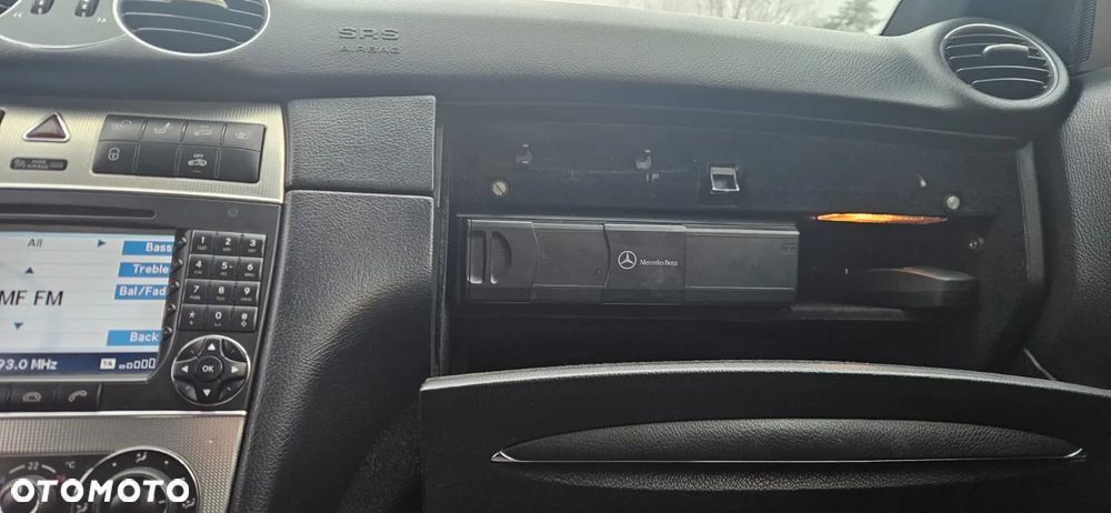 Mercedes-Benz CLK - 10