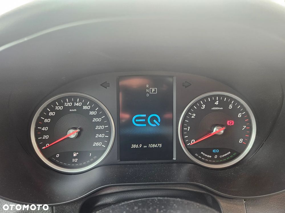Mercedes-Benz GLC 300 e 4-Matic - 28
