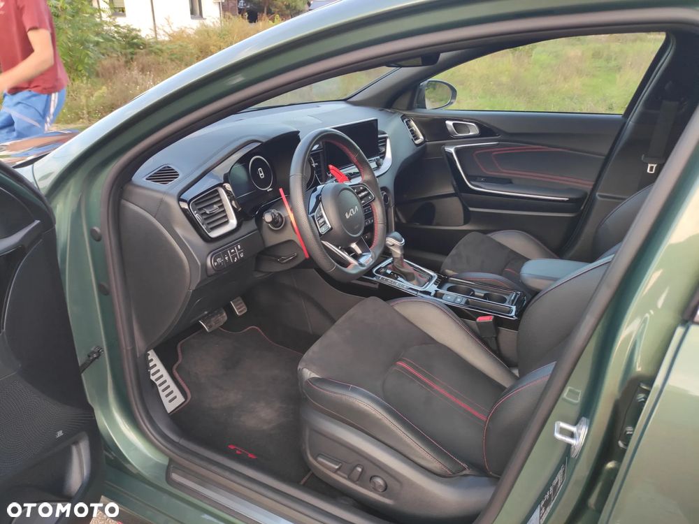 Kia ProCeed 1.6 T-GDI GT DCT - 15