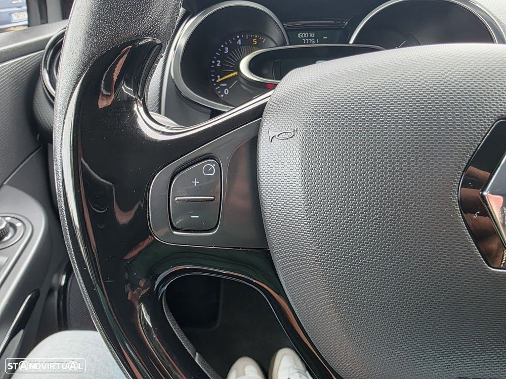 Renault Clio Sport Tourer 1.5 dCi Limited - 18