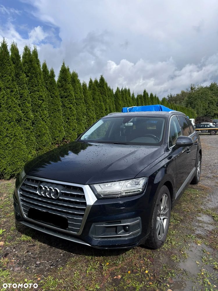 Audi Q7 - 1