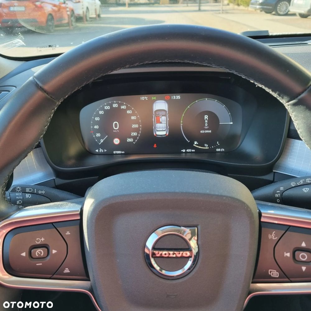 Volvo XC 40 T3 Momentum - 10