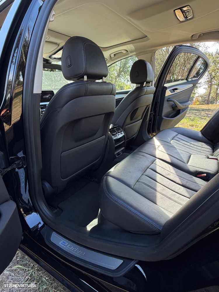 BMW 530 e iPerformance Line Luxury - 29