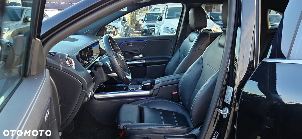 Mercedes-Benz GLA 200 d AMG Line - 22