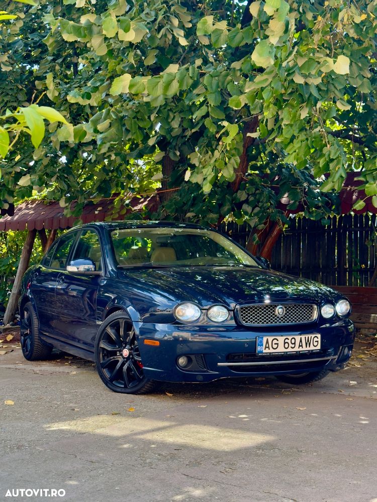 Jaguar X-Type 2.2 TD Sport Saloon - 1