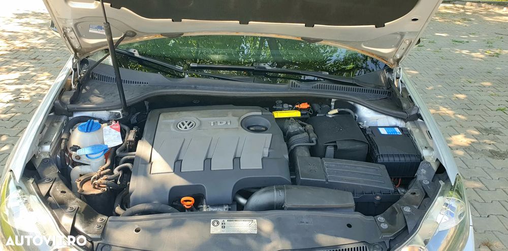 Volkswagen Golf 1.6 TDI DPF MATCH - 20