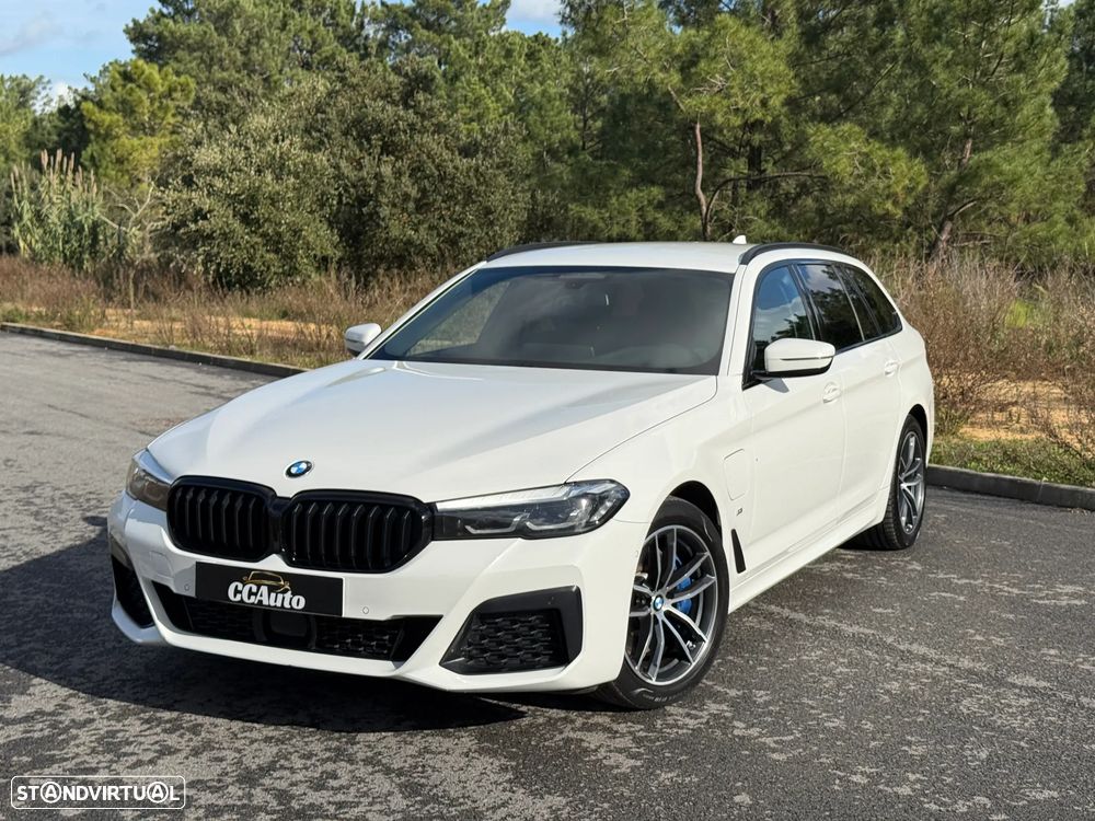 BMW 530 e Pack Desportivo M - 3