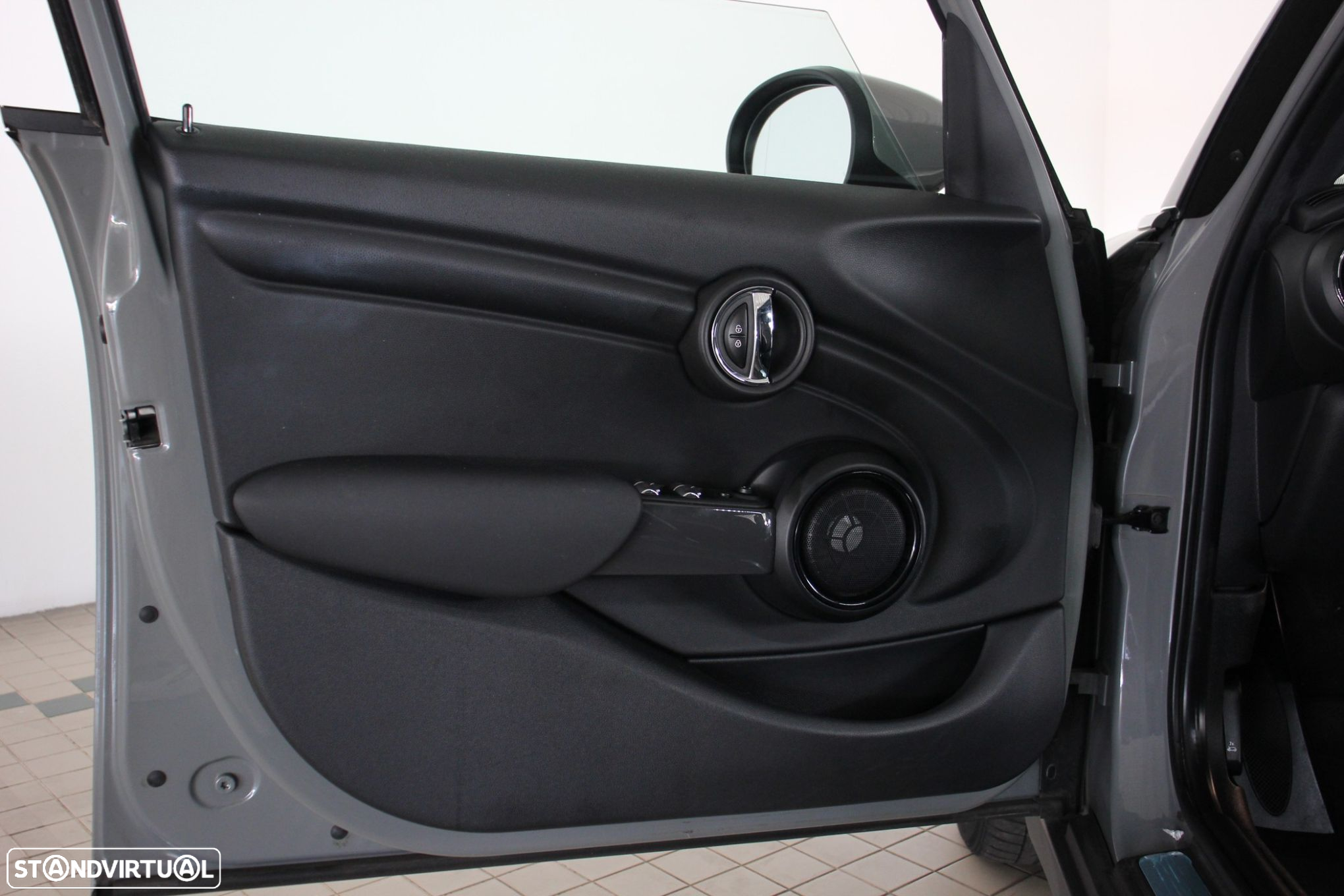 MINI 5 Portas One Auto - 5