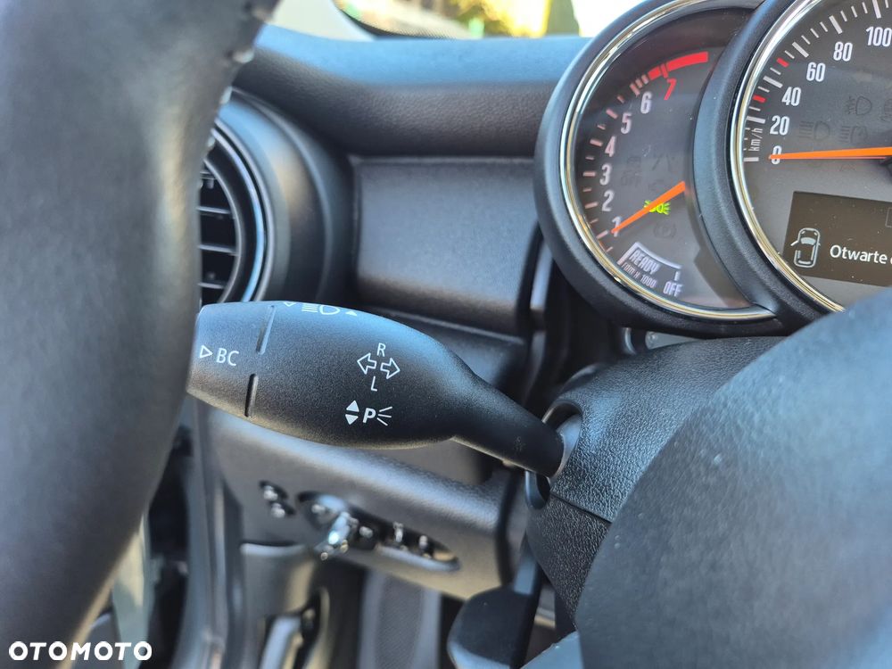 MINI ONE 60 Years - 32