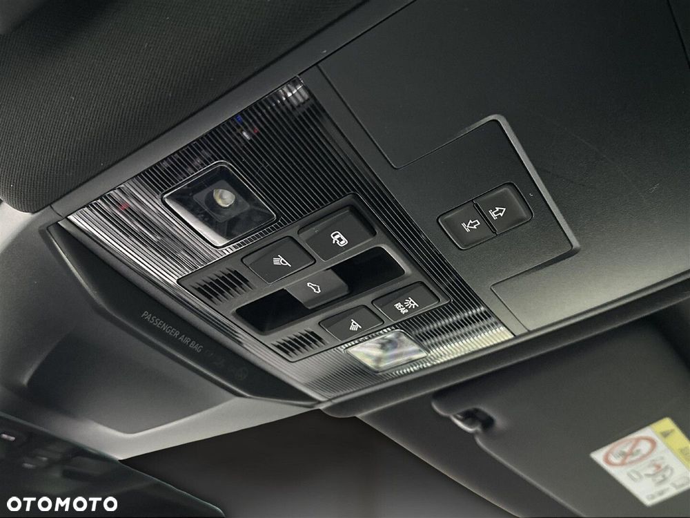 Volkswagen Arteon 2.0 TDI 4Motion R-Line DSG - 18