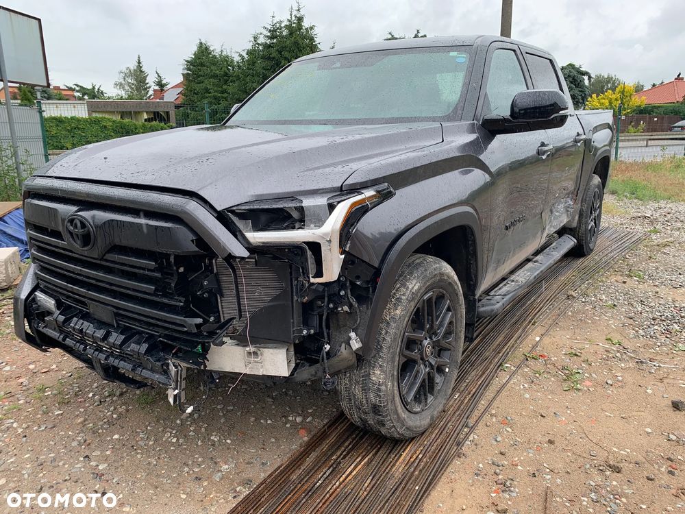 Toyota Tundra - 21