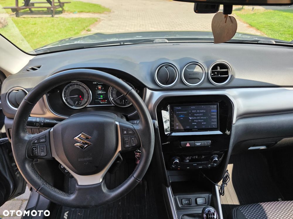 Suzuki Vitara 1.4 Boosterjet SHVS Premium 2WD - 11