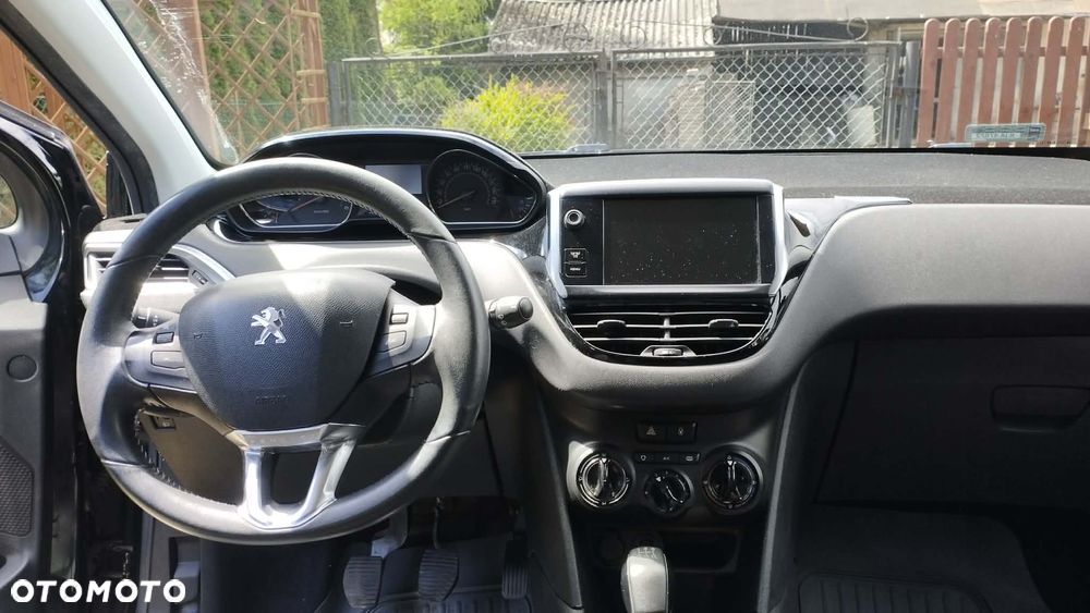 Peugeot 208 HDi 68 Like - 5