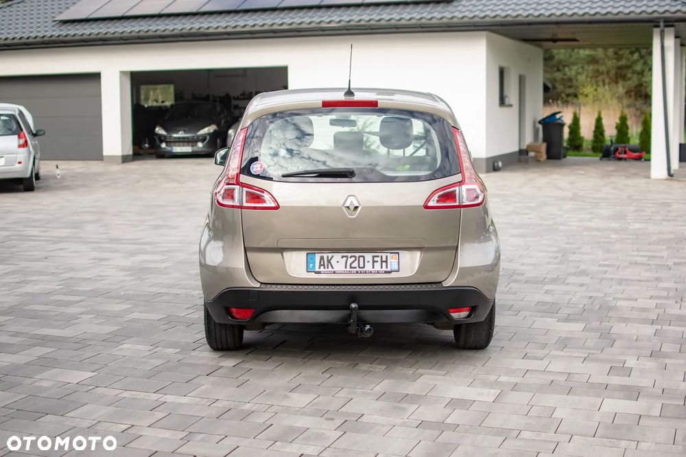 Renault Scenic - 18