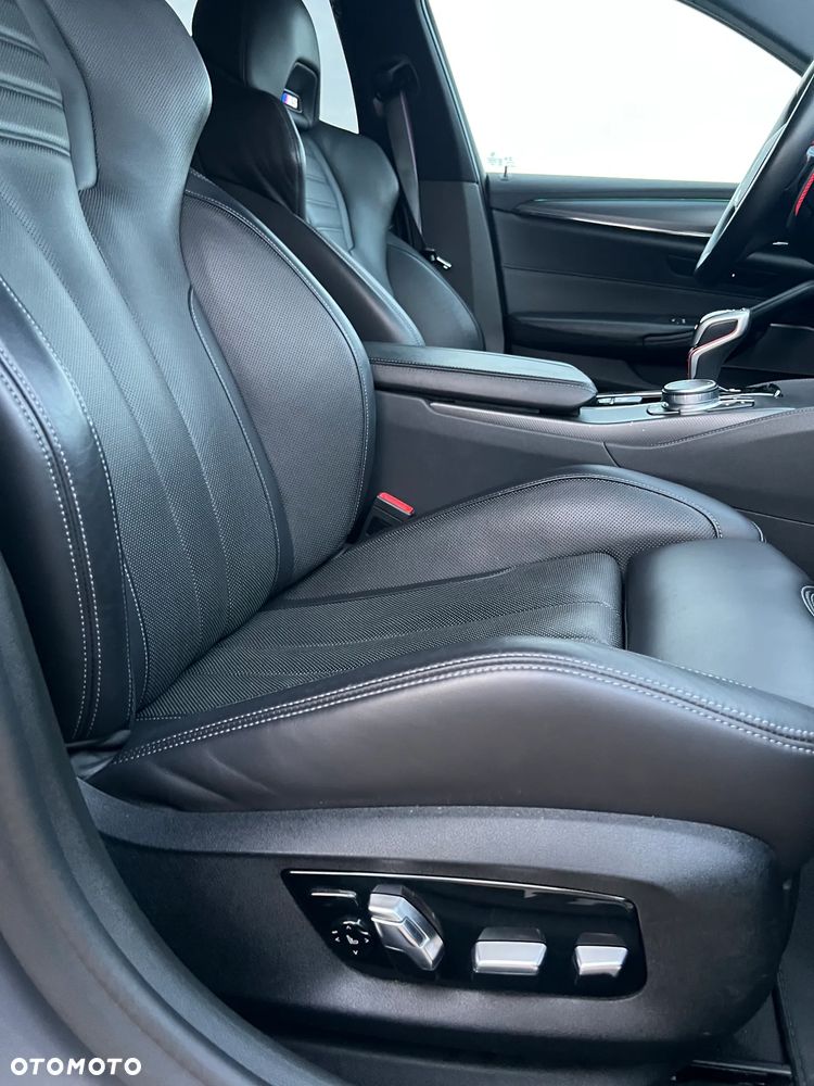 BMW M5 Competition - 26
