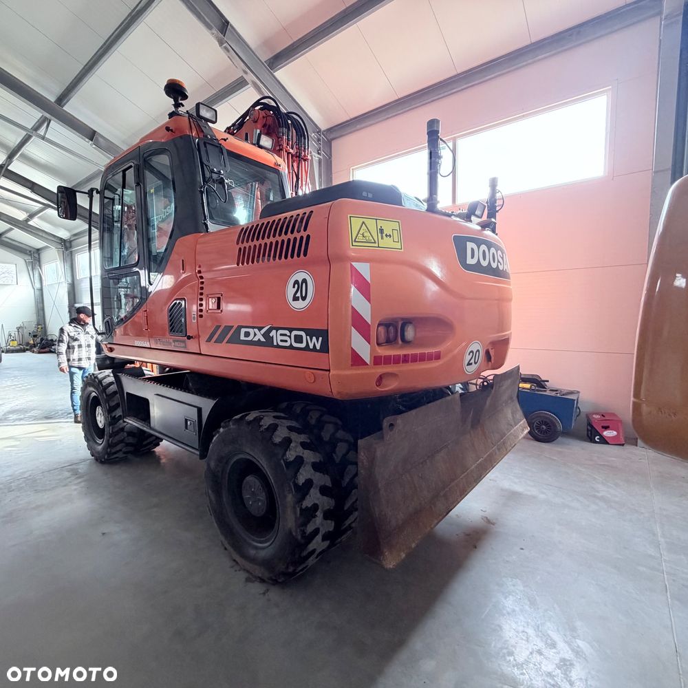 Doosan DX160w - 1
