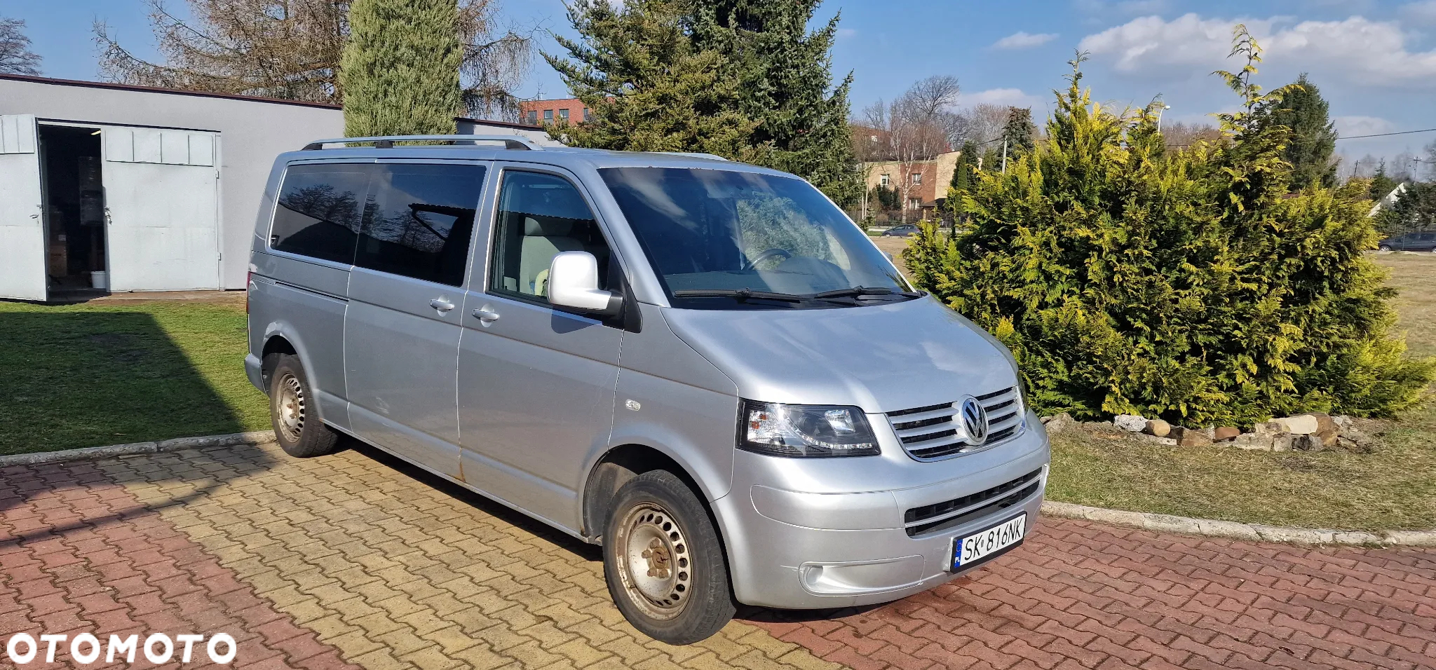 Volkswagen Caravelle - 8