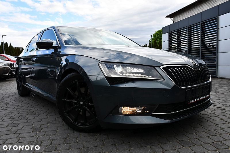 Skoda Superb 1.6 TDI DSG Style - 1