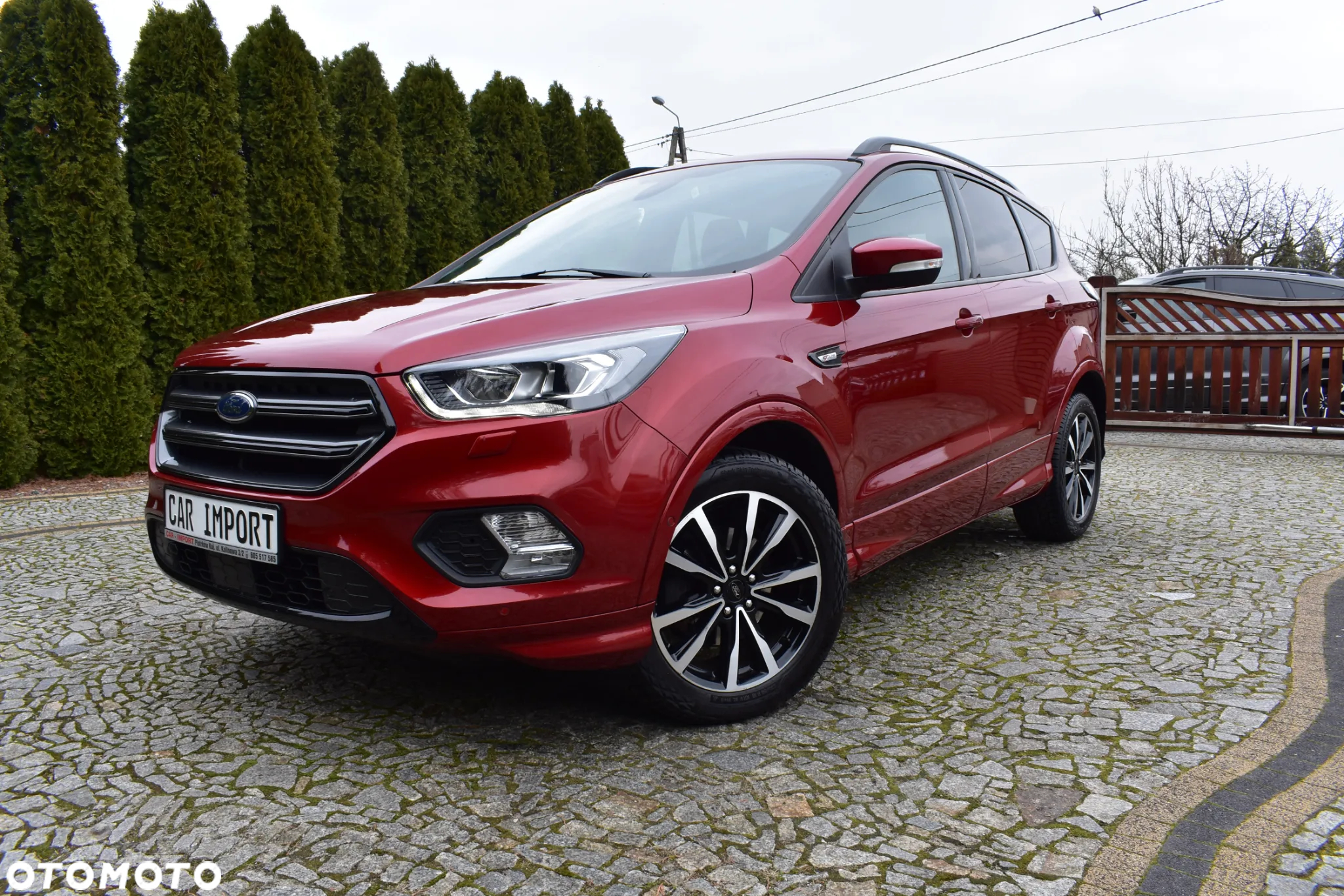 Ford Kuga 1.5 EcoBoost 2x4 ST-Line - 16