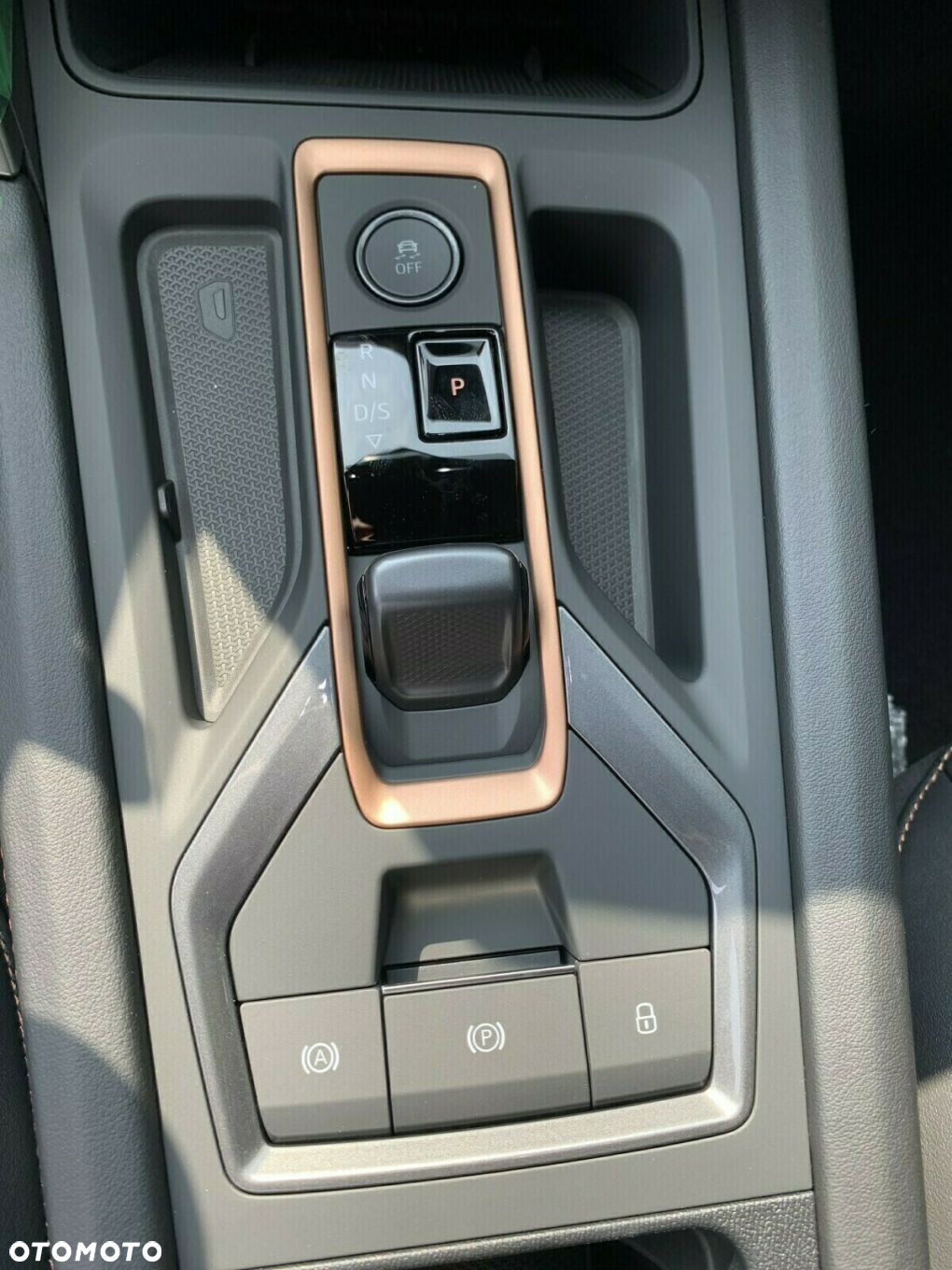 Cupra Formentor 1.5 eTSI mHEV DSG - 25