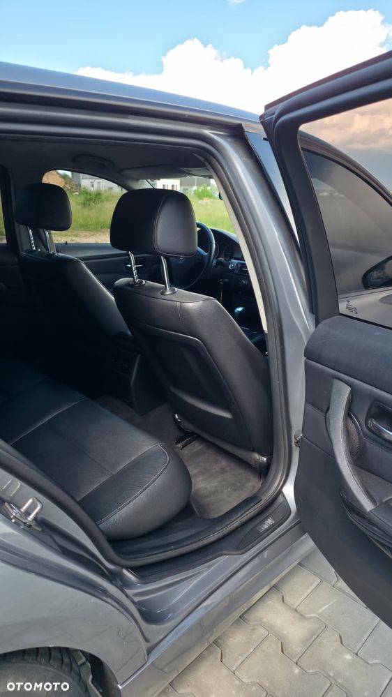 BMW Seria 3 - 24