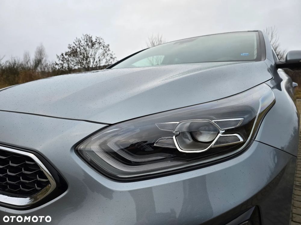 Kia Ceed 1.4 T-GDI L Business Line DCT - 13