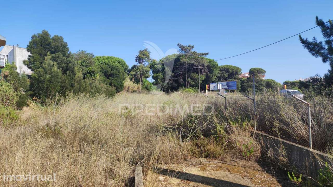 Terreno para construção - confina com estrada nacional - Grande imagem: 3/4