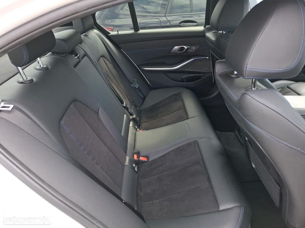 BMW 330 e Pack M Auto - 8