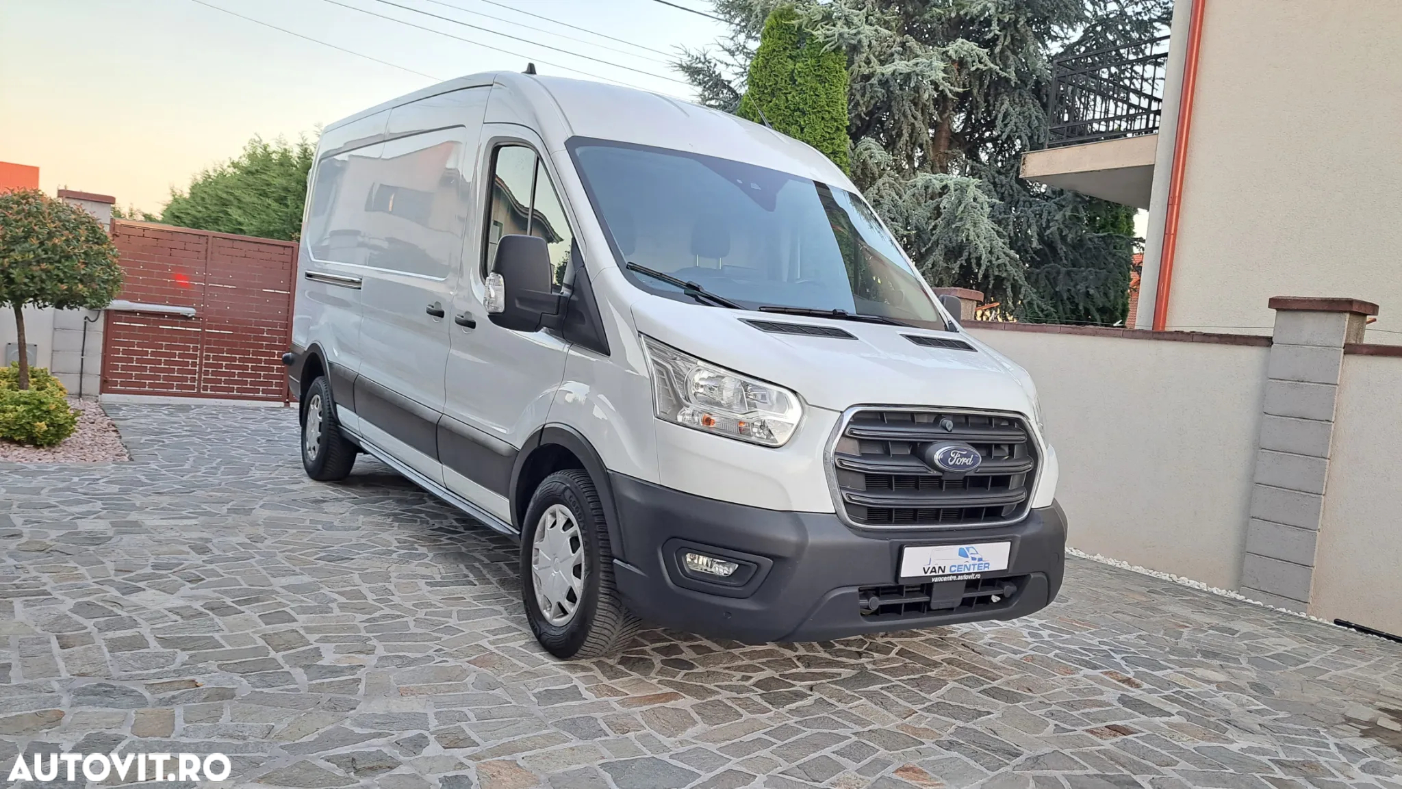 Ford TRANSIT VAN TREND L3H2 FWD - 4