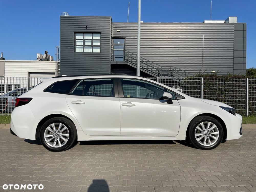 Toyota Corolla 1.8 Hybrid Comfort - 22