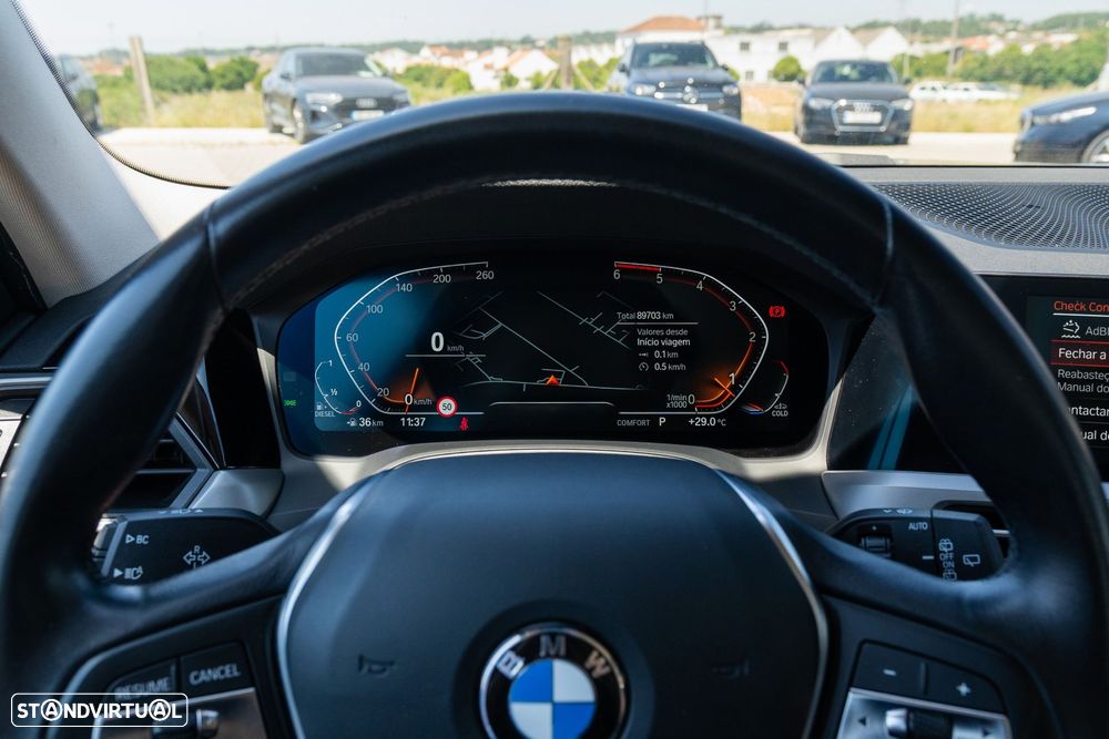 BMW 318 d Auto - 15