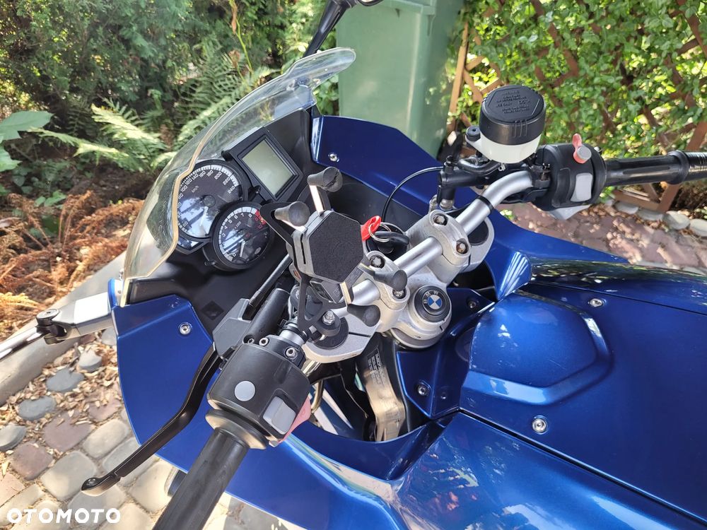 BMW F - 10