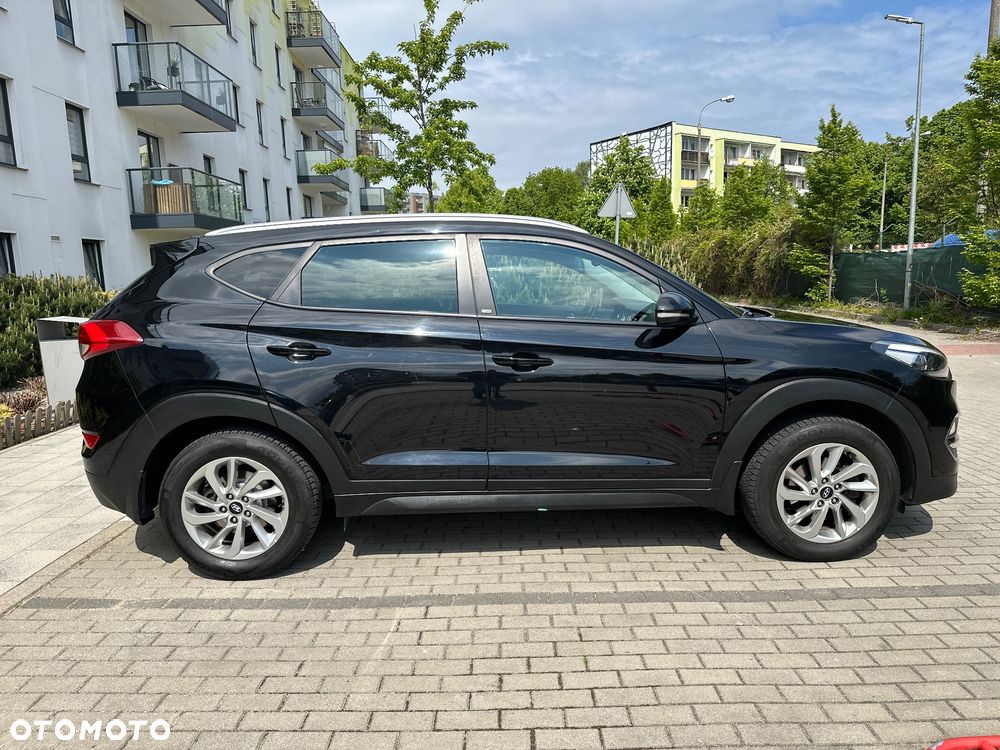Hyundai Tucson 1.6 GDI BlueDrive GO 2WD - 9