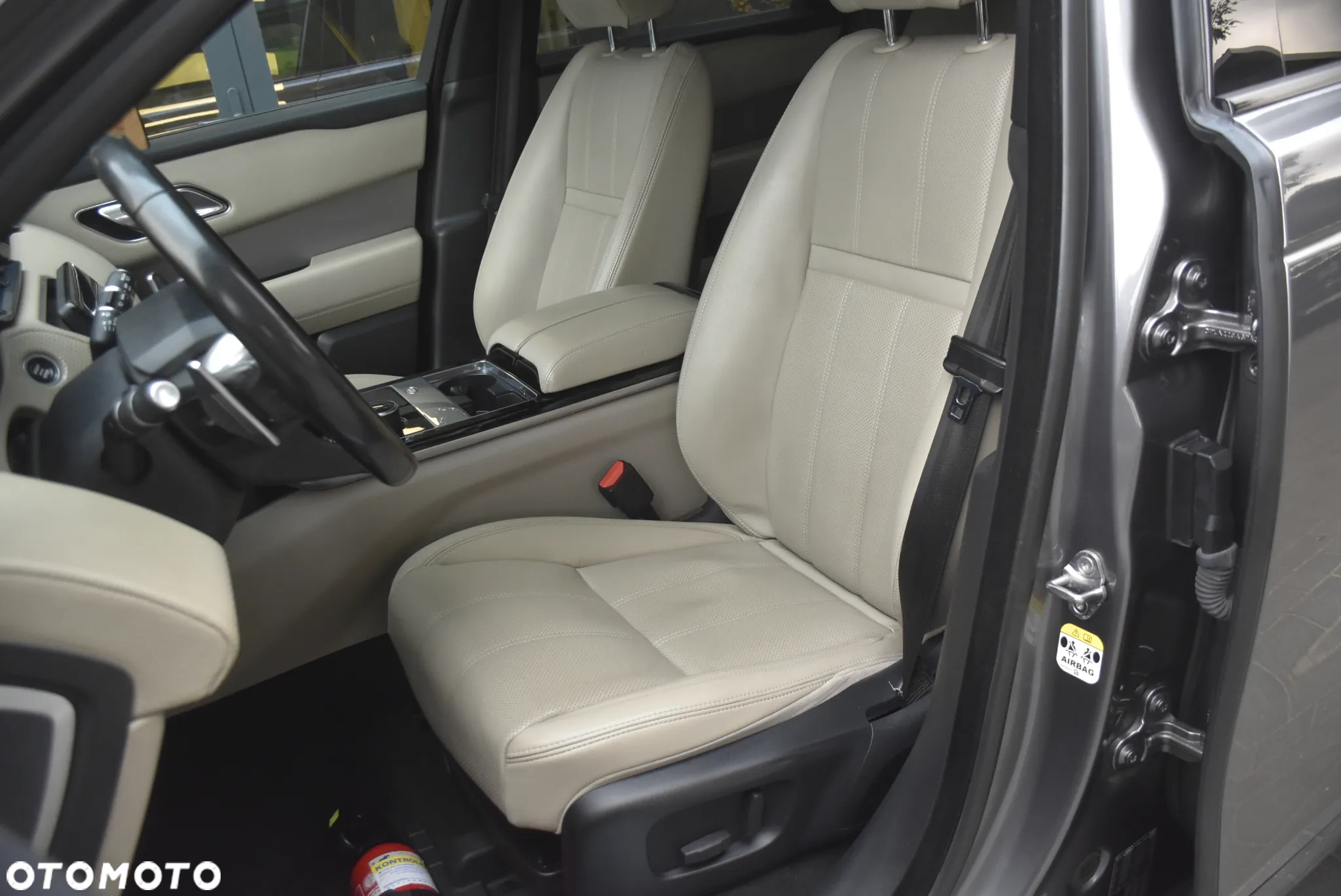 Land Rover Range Rover Velar 2.0 Si4 GPF R-Dynamic SE - 9