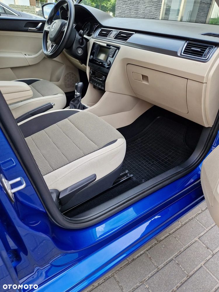 Skoda RAPID Spb 1.6 TDI DPF Ambition - 12