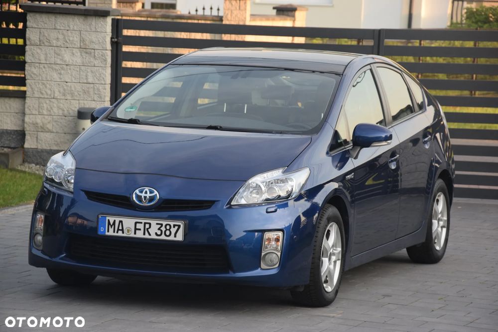 Toyota Prius (Hybrid) Comfort - 16