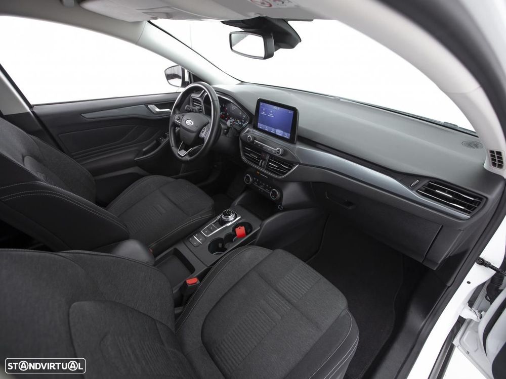Ford Focus SW 1.5 TDCi EcoBlue Active Aut. — fotografia 12