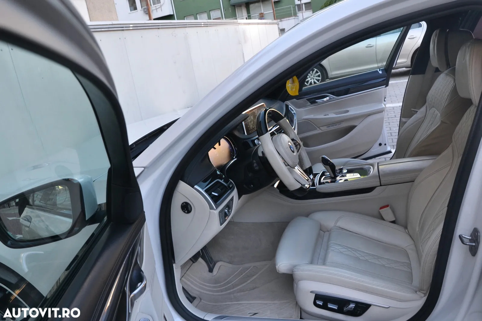 BMW Seria 7 730d - 14