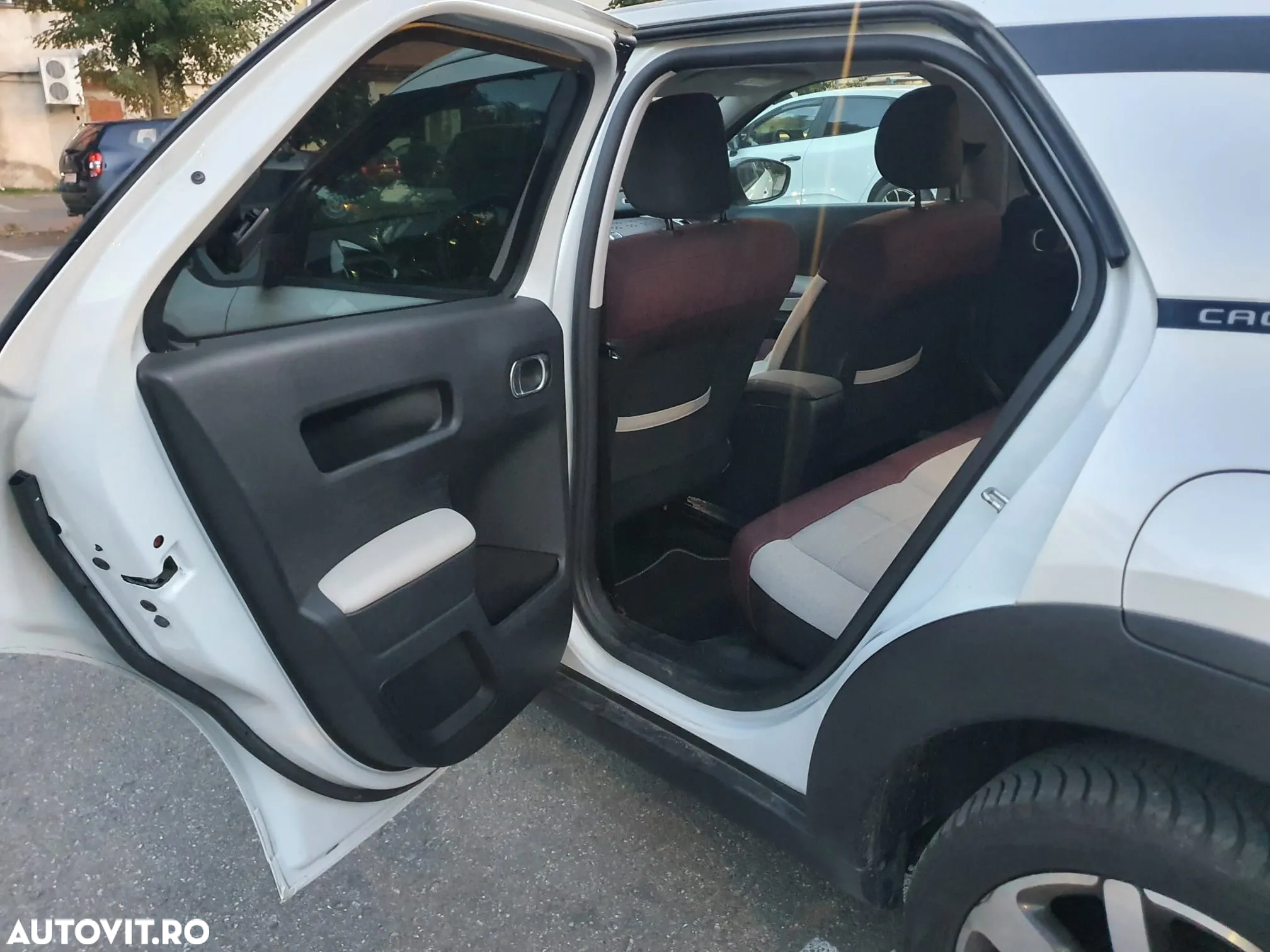 Citroën C4 Cactus Pure Tech 110 Stop&Start EAT6 Selection - 12