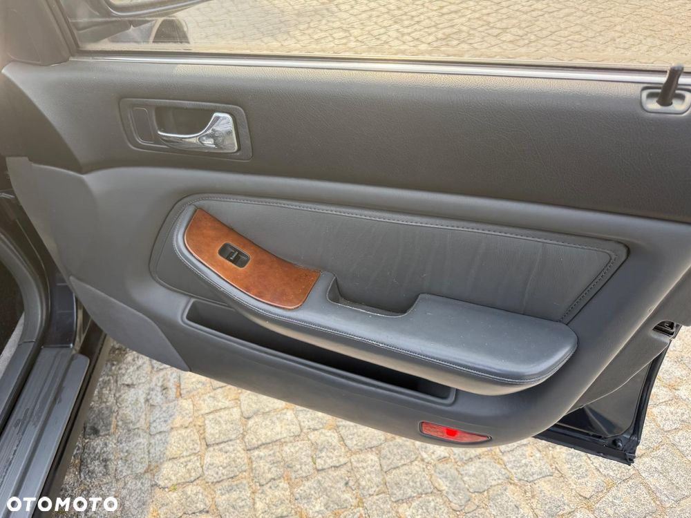 Honda Legend 3.2 - 20