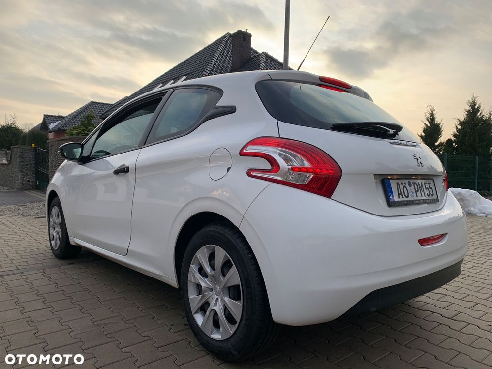 Peugeot 208 HDi 68 Like - 5