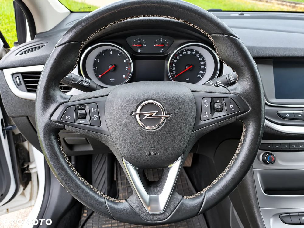 Opel Astra - 18