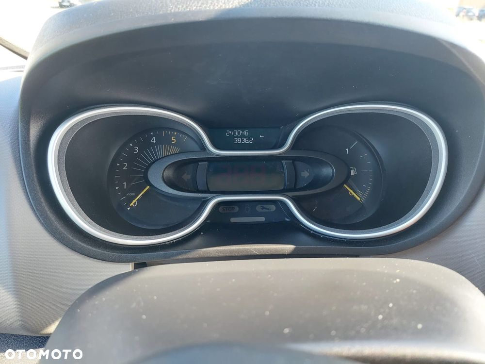 Renault Trafic - 8