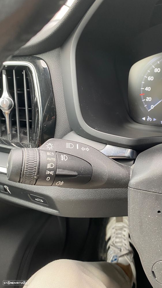 Volvo V60 2.0 D3 Momentum Plus Geartronic - 29