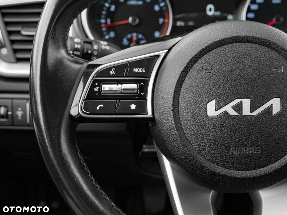 Kia Ceed 1.5 T-GDI M - 17